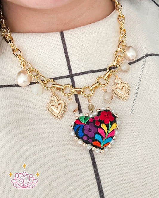 Collar Orgullosa